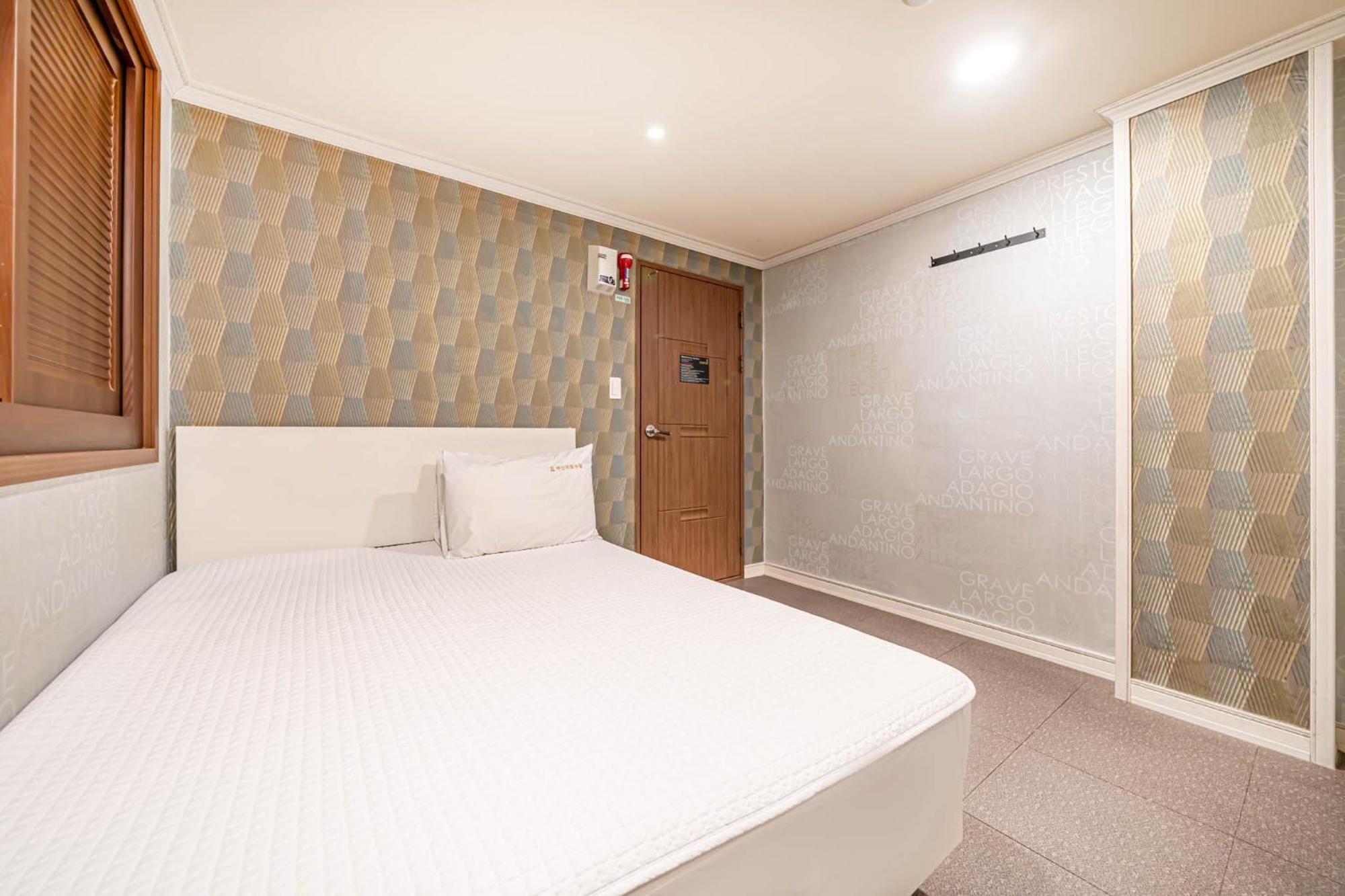 Top Motel Busan Extérieur photo